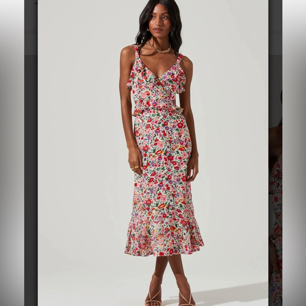 ASTR Wildflower Ruffle Midi Cutout Dress (XS)
